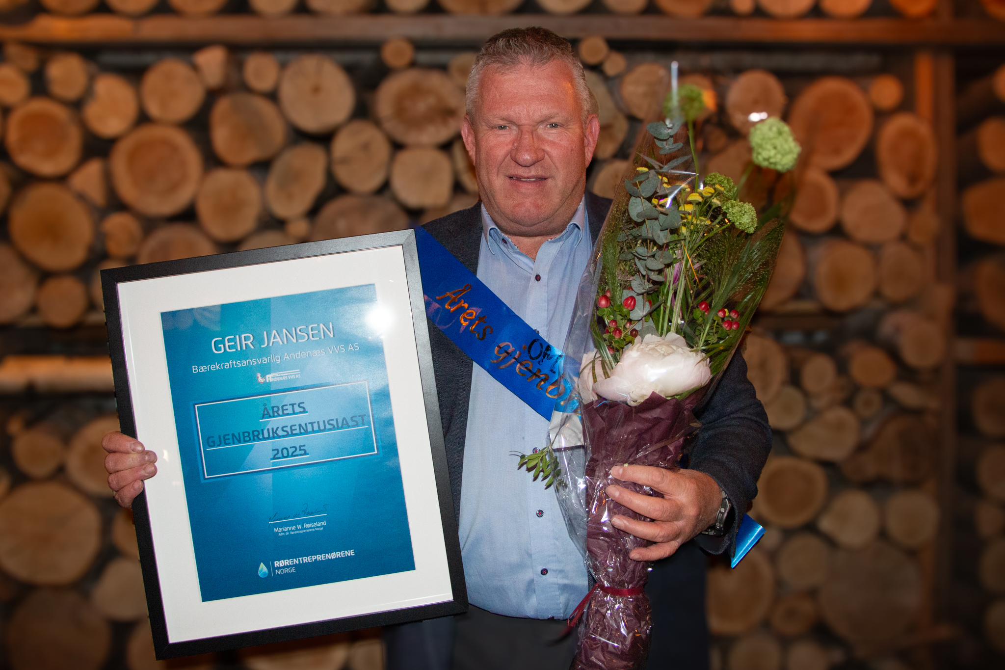 Geir Jansen, teknisk sjef og bærekraftansvarlig i Andenæs VVS, og avdelingsleder i Rørentreprenørene avdeling Romerike, ble tildelt utmerkelsen “ombruksentusiast”, for sin fantastiske innsats og engasjement for ombruk.