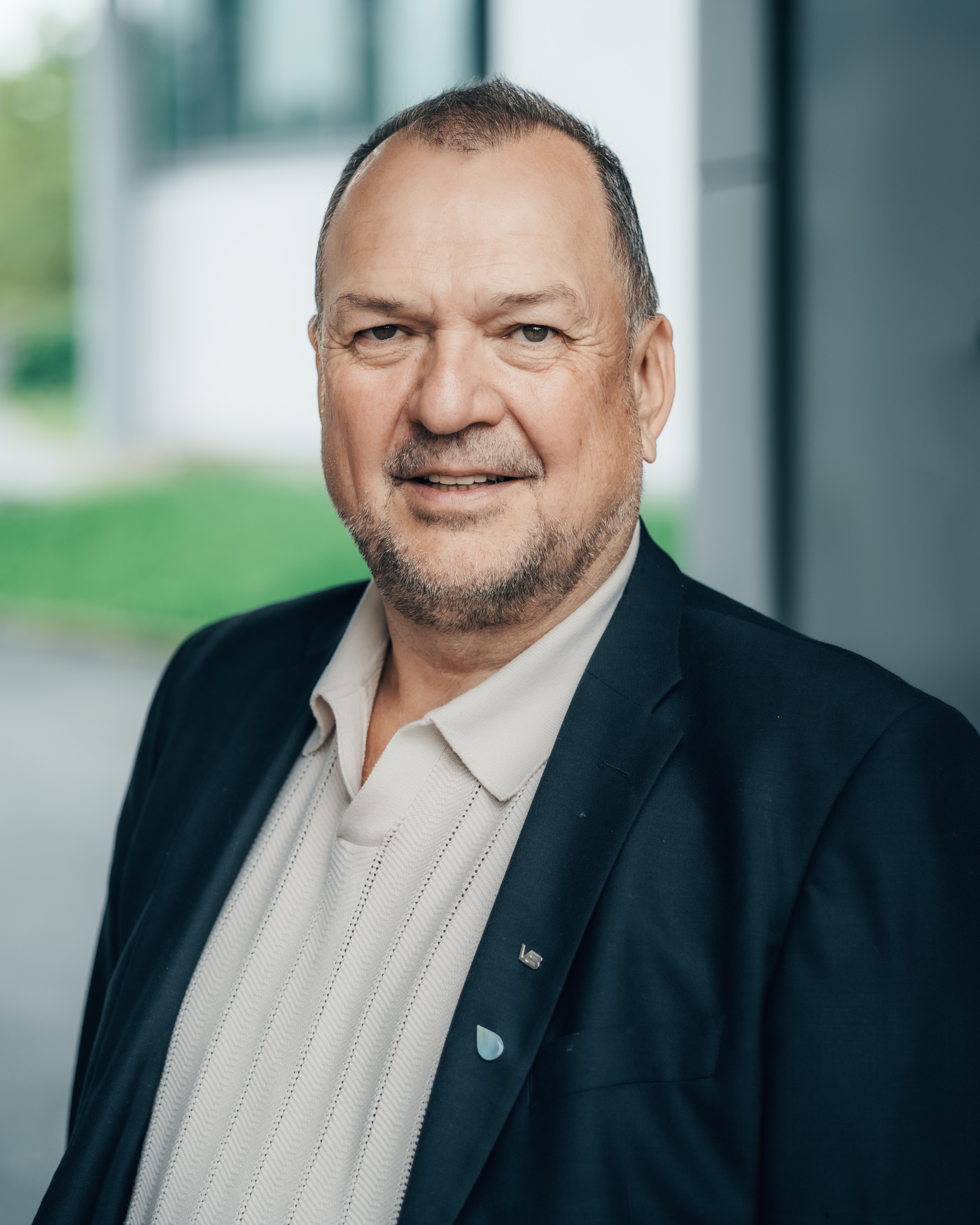 ANDERS ALMESTAD portrett