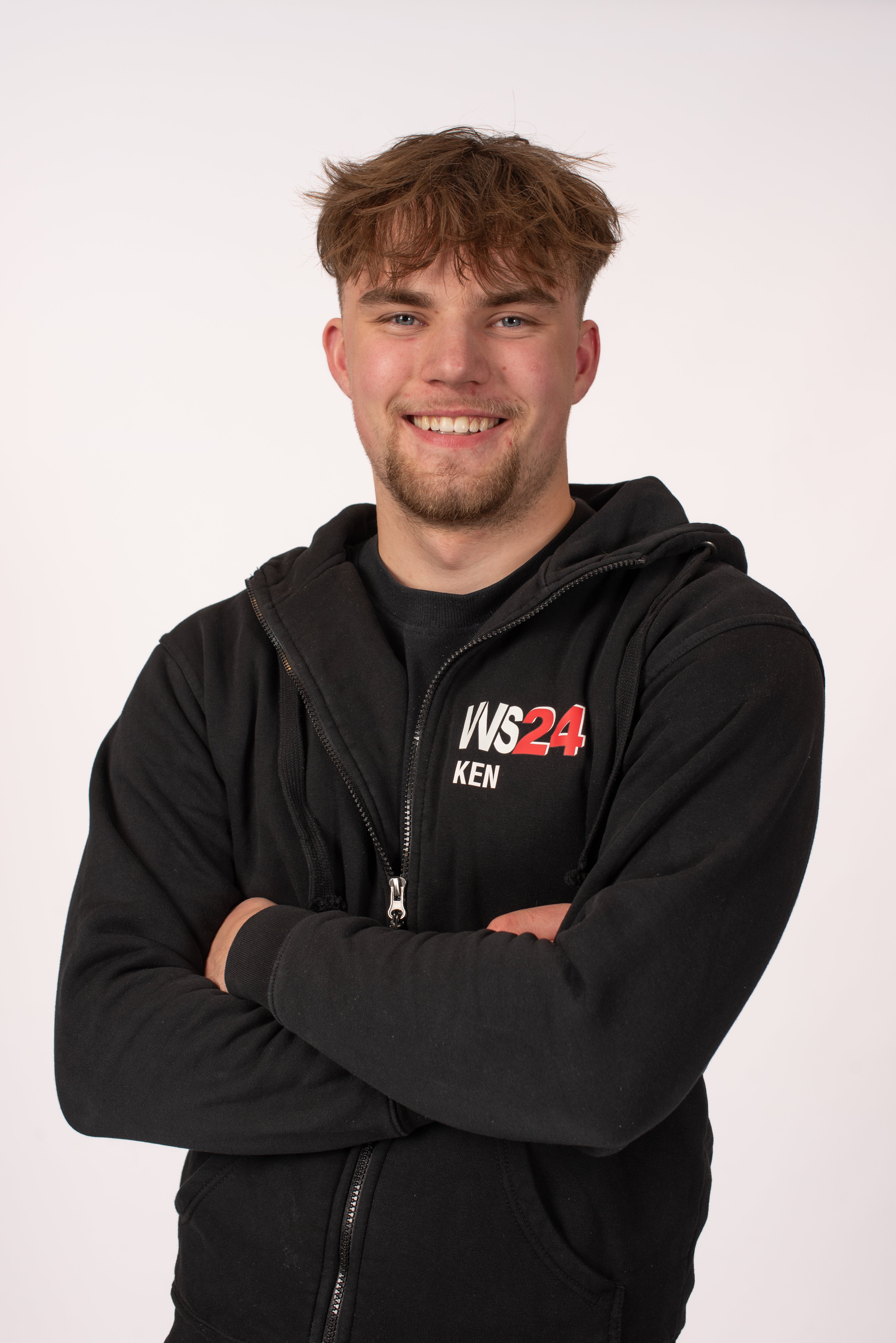 Ken Godtliebsen som holder armene i kors og smiler