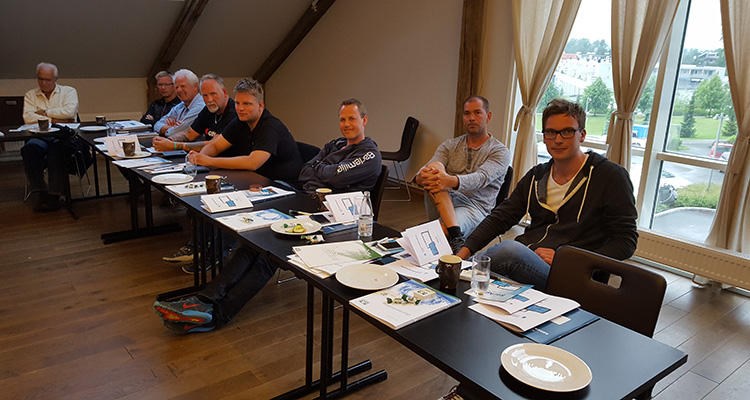 Direktør for kompetanse og utvikling i Rørentreprenørene Norge Oddgeir Tobiassen og Administrerende Direktør Tor Backe, var svært fornøyd med oppmøtet på medlemsmøtene som ble avholdt i Romerike 15. juni og i Ålesund 20. juni.