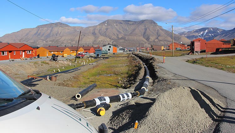 Rørleggerdrift på Svalbard bringer med seg noen helt spesielle utfordringer for Assemblin.