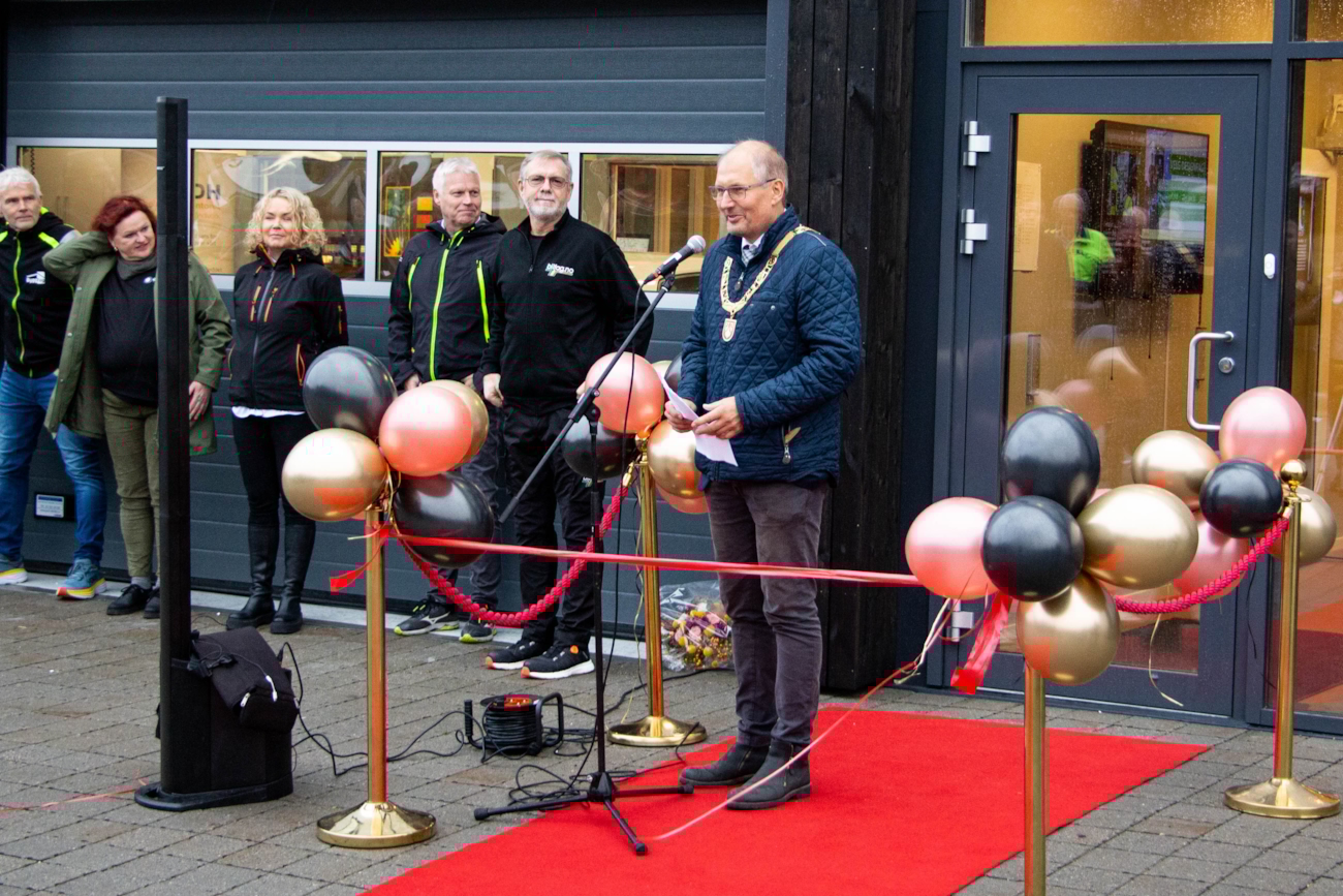 Fylkesordfører Terje Riis Johansen på markering av nytt opplæringssenter for yrkesfag